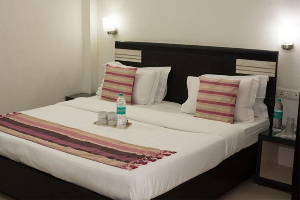 Aura Suites Γκουργκάον Εξωτερικό φωτογραφία