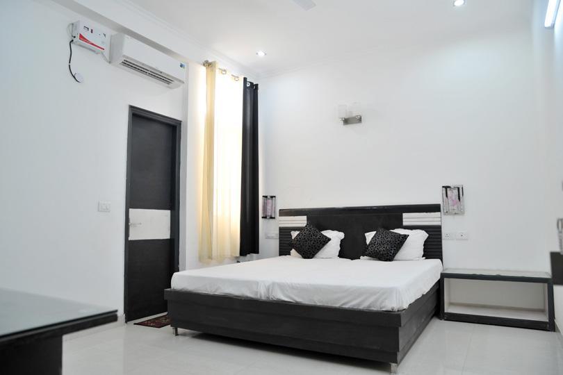 Aura Suites Γκουργκάον Εξωτερικό φωτογραφία