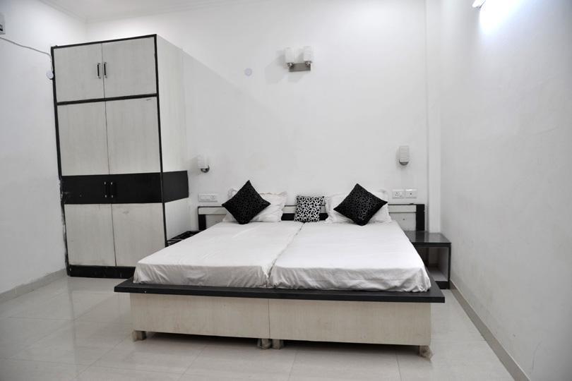 Aura Suites Γκουργκάον Εξωτερικό φωτογραφία