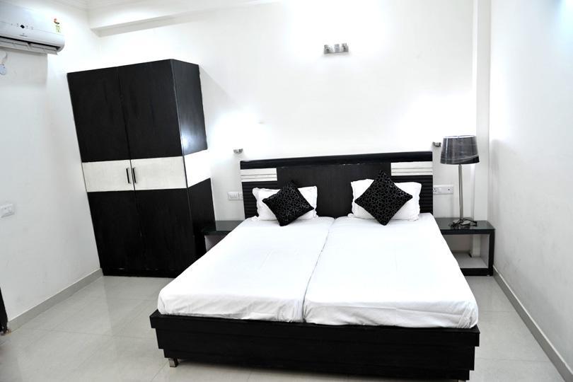 Aura Suites Γκουργκάον Εξωτερικό φωτογραφία